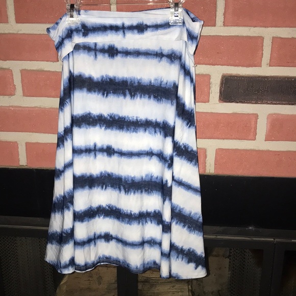 👀CLOSET CLOSING!!👀Blue and white stripe Azure - Picture 1 of 4